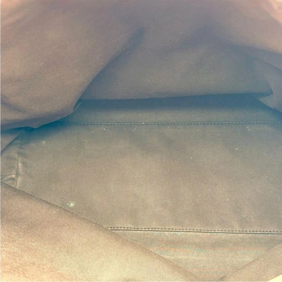 Gucci Brown Monogram Tote Bag - Picture 9 of 12